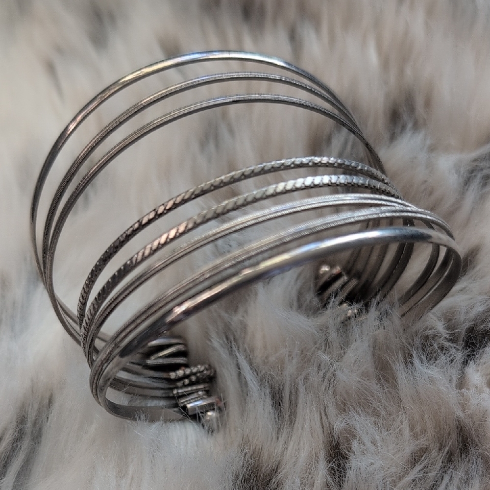 Fixed Bangles Bracelet
